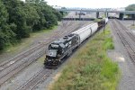 NS 5673 with train HH11 departing Enola